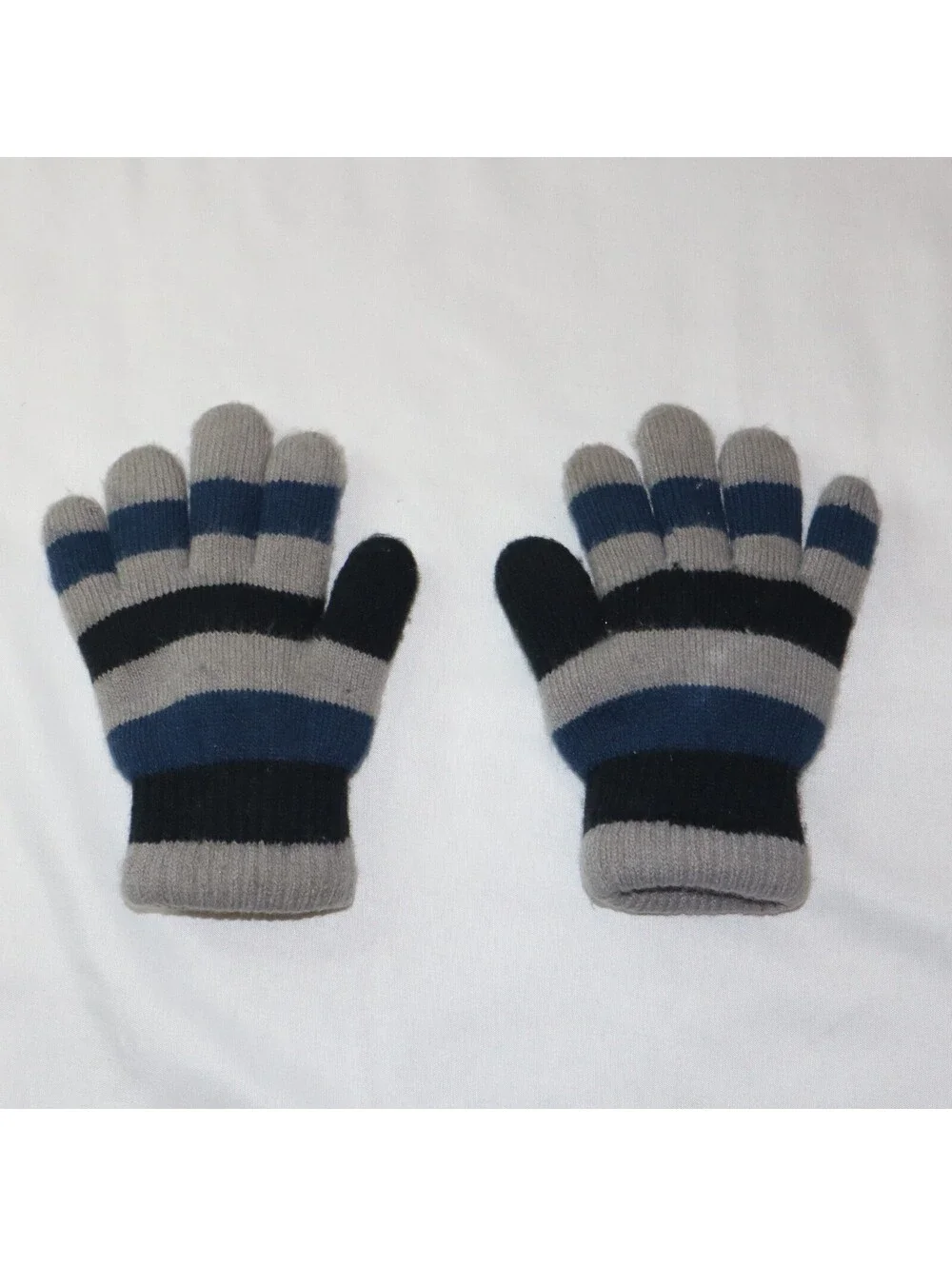 Boys Striped Knit Gloves Size Small Gray Blue Black
